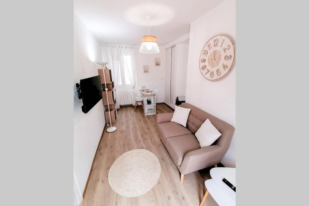 Ferienwohnung Le Cocoon / Proche Gare / Netflix Sens Exterior foto