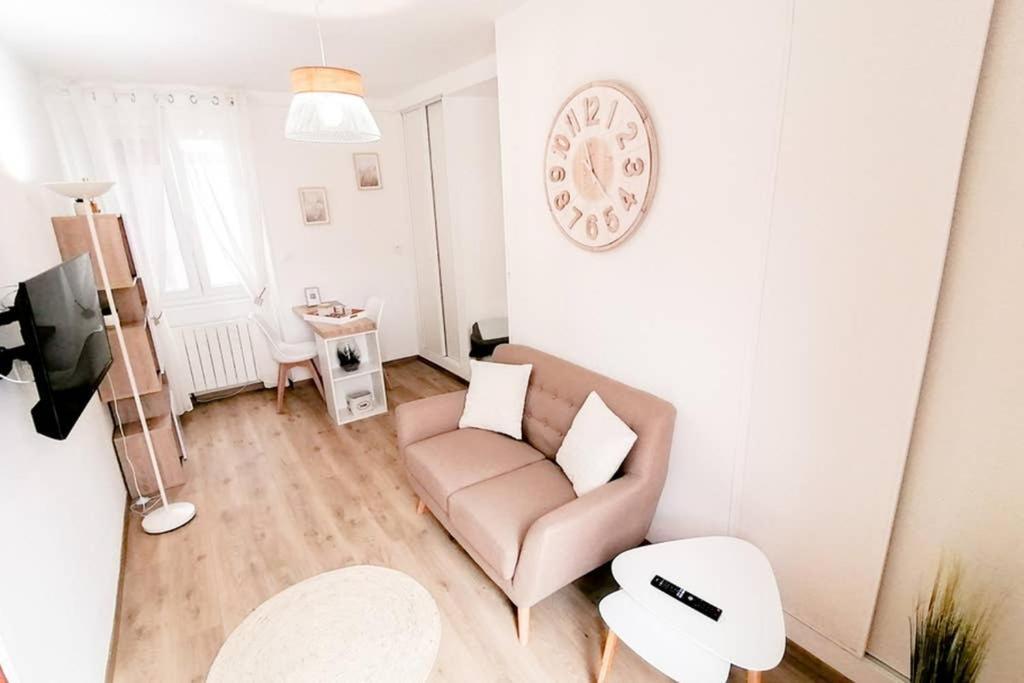 Ferienwohnung Le Cocoon / Proche Gare / Netflix Sens Exterior foto