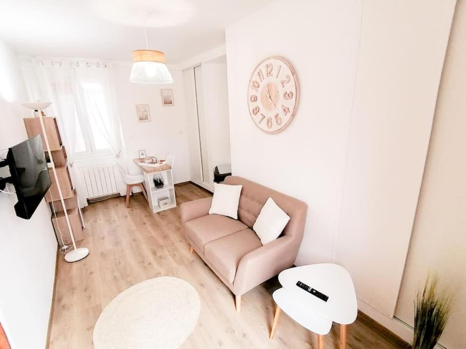 Ferienwohnung Le Cocoon / Proche Gare / Netflix Sens Exterior foto